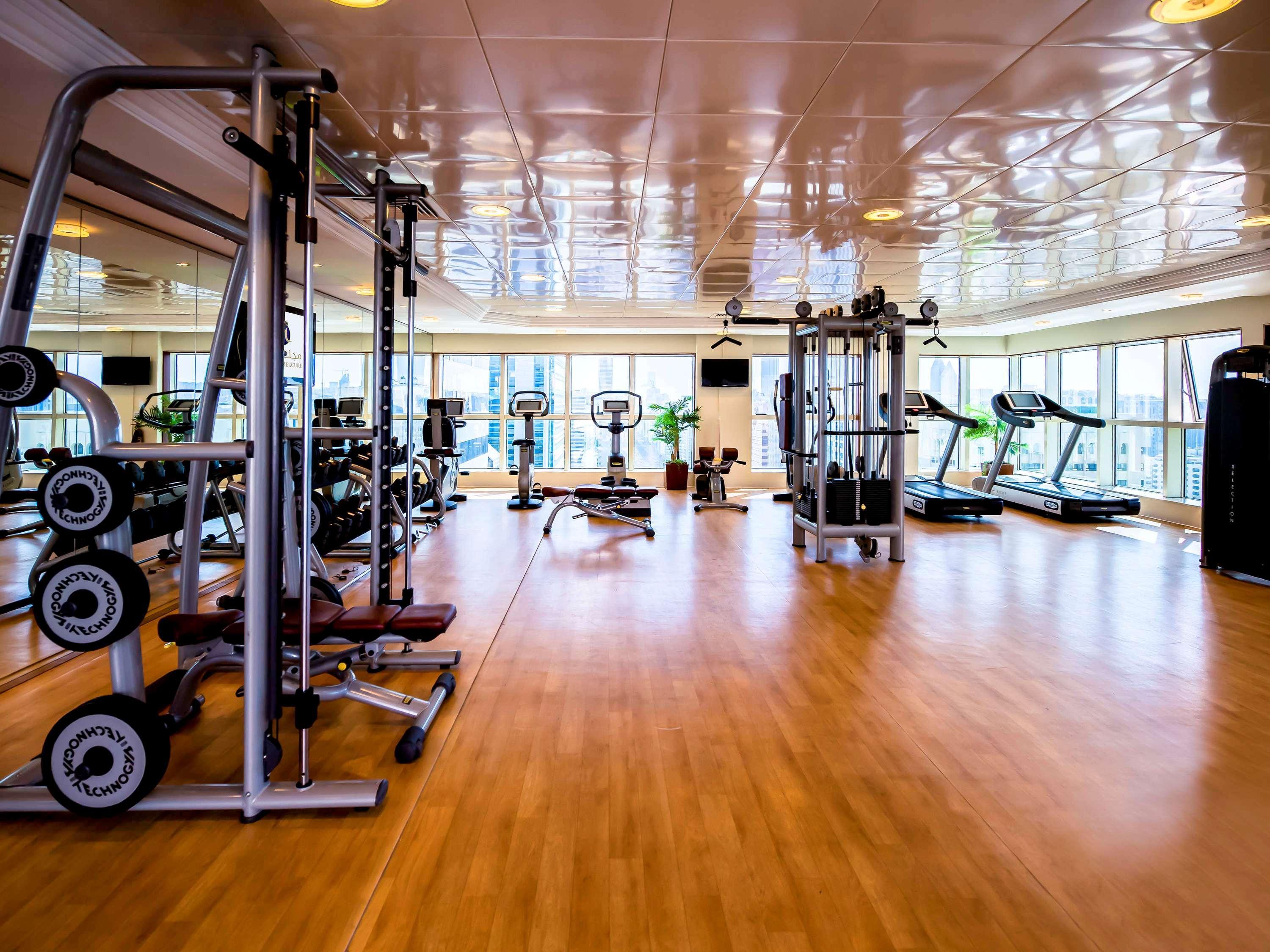 Grand Mercure Majlis Residences Abu Dhabi Exterior foto A gym
